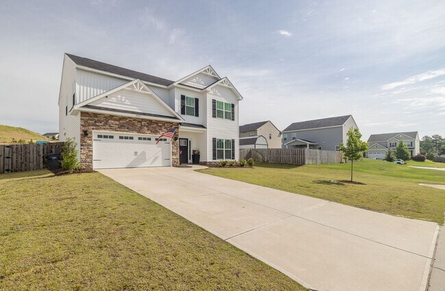 Building Photo - Coming soon! Beautiful rental located in Granite Hill Subdivision
