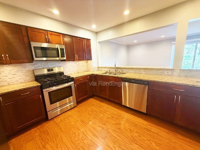 Building Photo - 354 E Rimini Ct