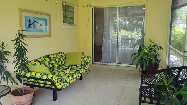 Building Photo - Unfurnished Annual rental -Single family h...