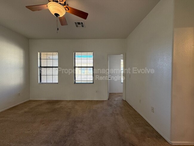 Building Photo - 1702 E Bell Rd