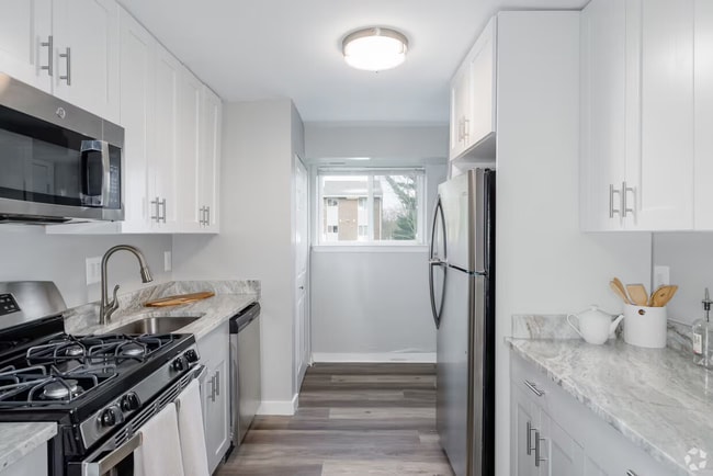 Building Photo - Sunnybrook Towne Houses