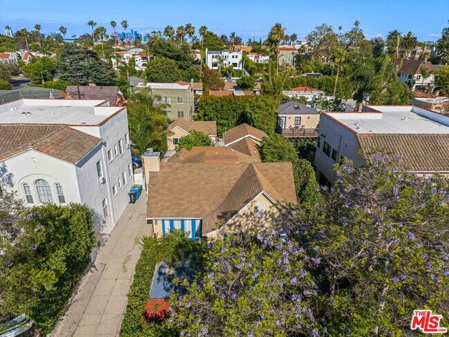 Building Photo - 1112 S Highland Ave