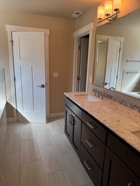 Building Photo - 15324 50th Pl W