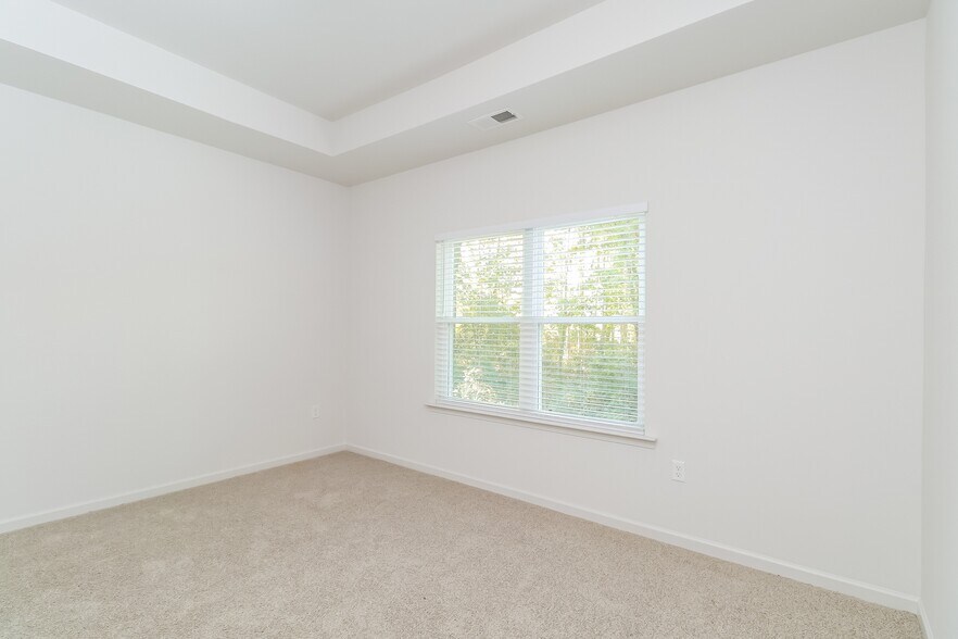 Building Photo - 621 Burrington Ct