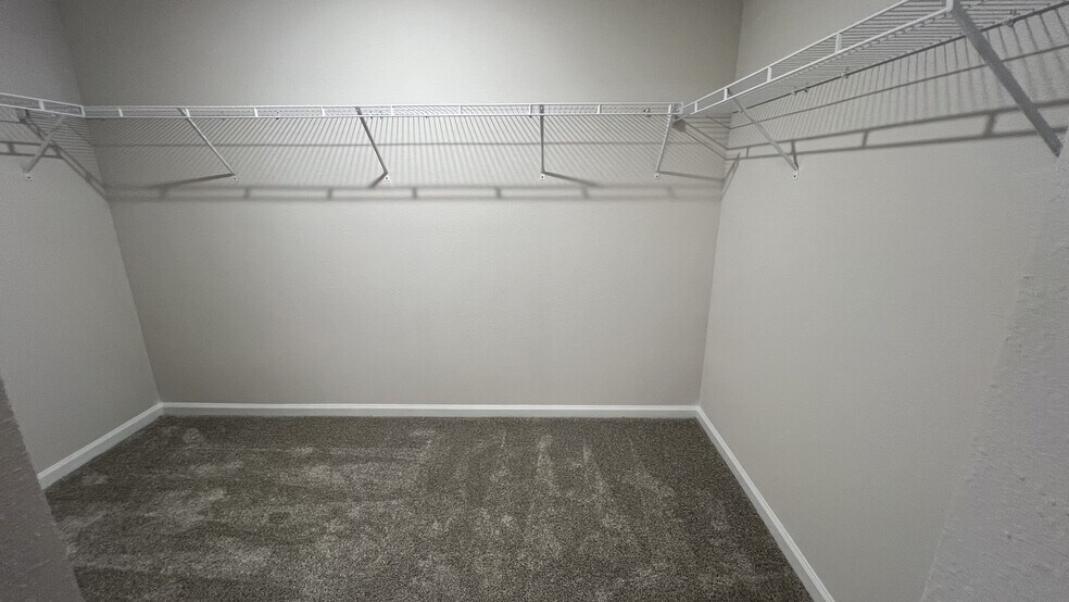 Building Photo - 6891 Mirage St