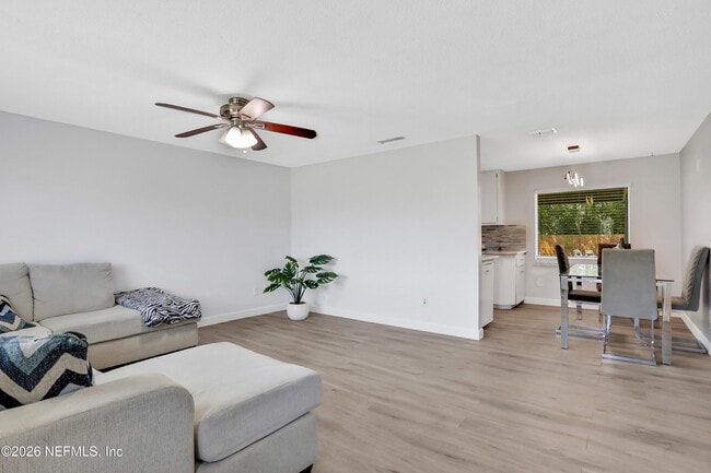 Building Photo - 7598 Pheasant Path Dr