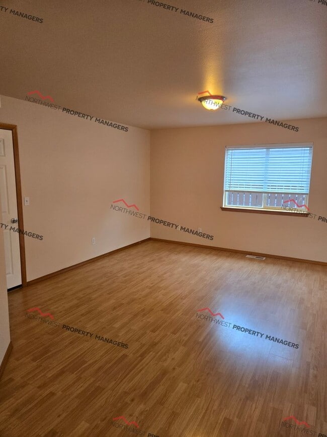 Building Photo - STATUS: AVAILABLE   | R188 | $2495