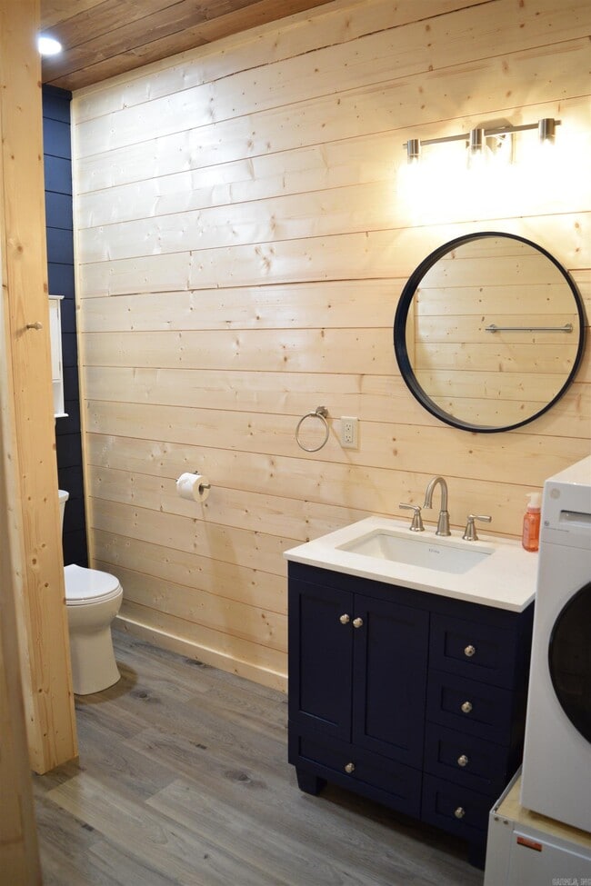 Building Photo - 86 Donham Dr