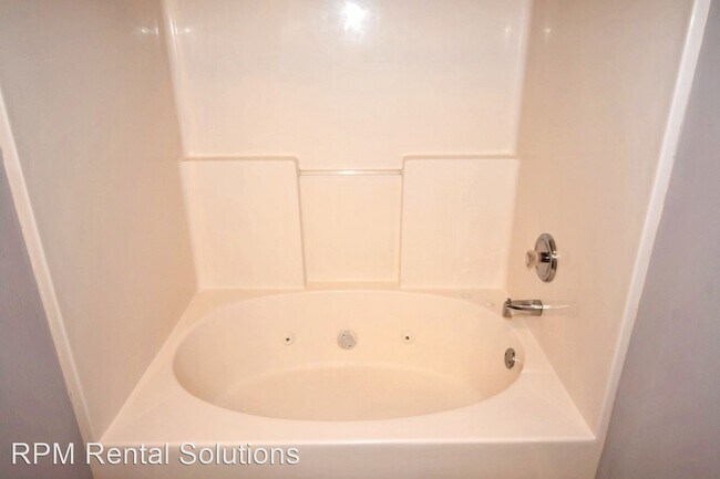 Building Photo - 2 br, 2.5 bath House - 3106 George Buchanan