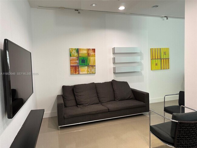 Building Photo - 234 NE 3rd St