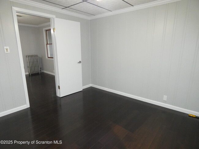 Building Photo - 620 Sanderson Ave