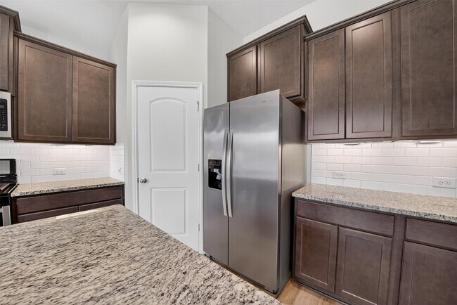 Building Photo - 18222 Humber River Ln