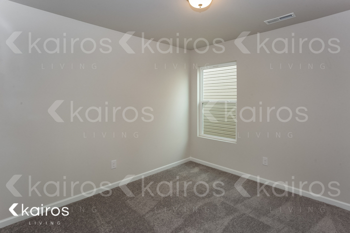 Building Photo - 1201 Silvertrace Dr