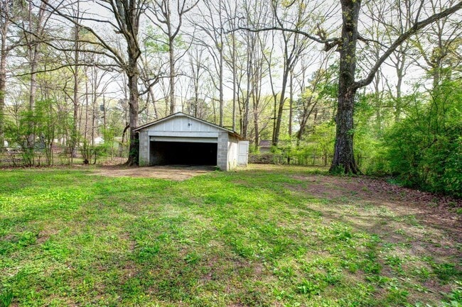 Building Photo - 7815 Moore Dr