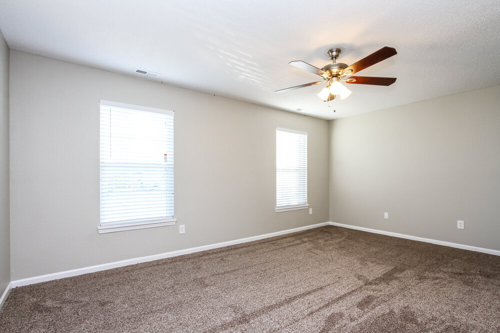 Building Photo - 8020 Lake Tree Cir