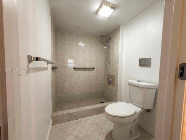 Building Photo - 1301 SW 142nd Ave