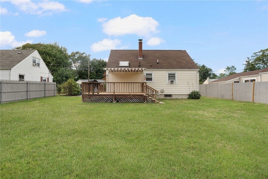 Building Photo - 118 Airway Rd