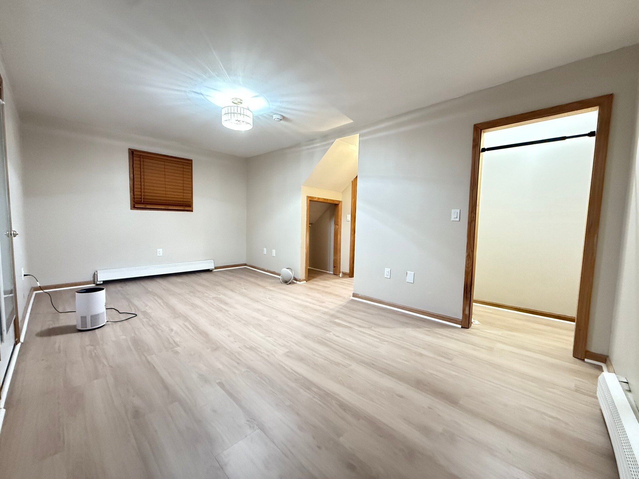 Building Photo - 287 Bacon St