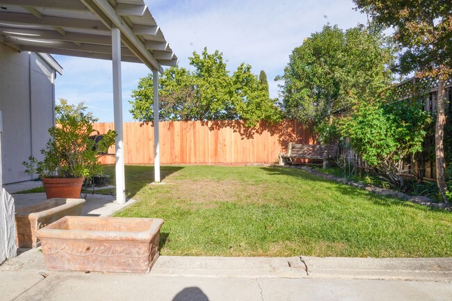 Building Photo - Beautiful Home In Desirable San Ramon!