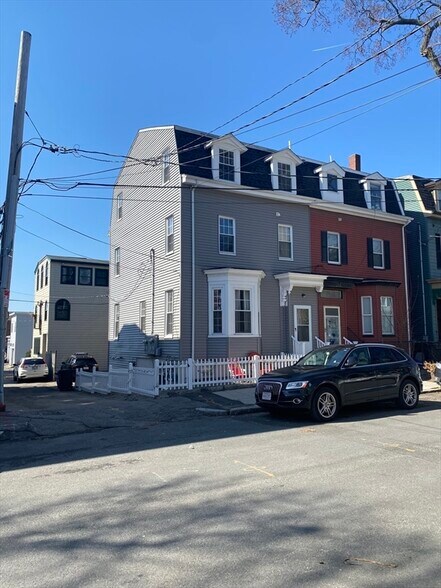 Building Photo - 397 K St
