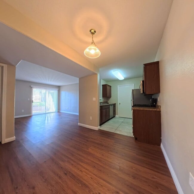 Building Photo - 1 Car Garage | Gated Community | 1st Floor Unit