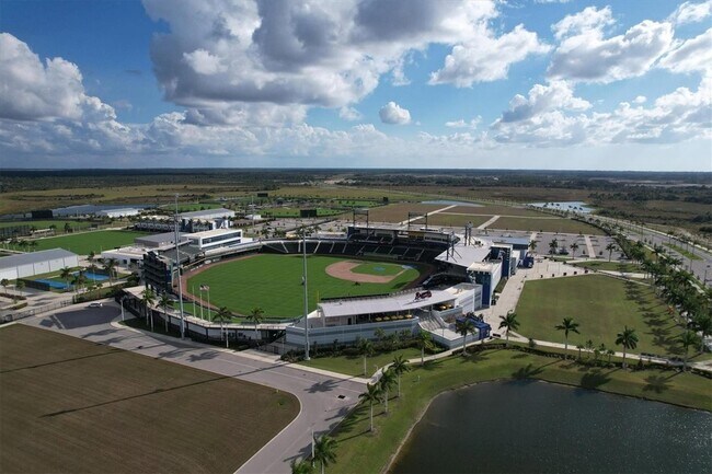 Building Photo - 11333 Whistler