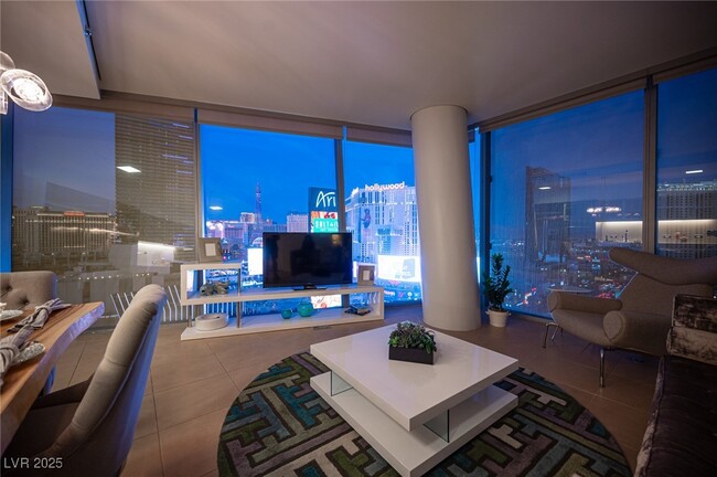 Building Photo - 3722 S Las Vegas Blvd