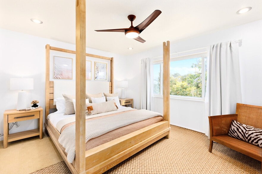 Building Photo - 14275 Mango Dr