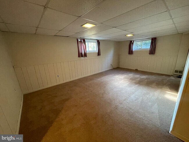 Building Photo - 11203 Dodson Ln