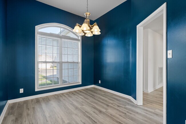 Building Photo - 3735 N Cindy Jo Dr