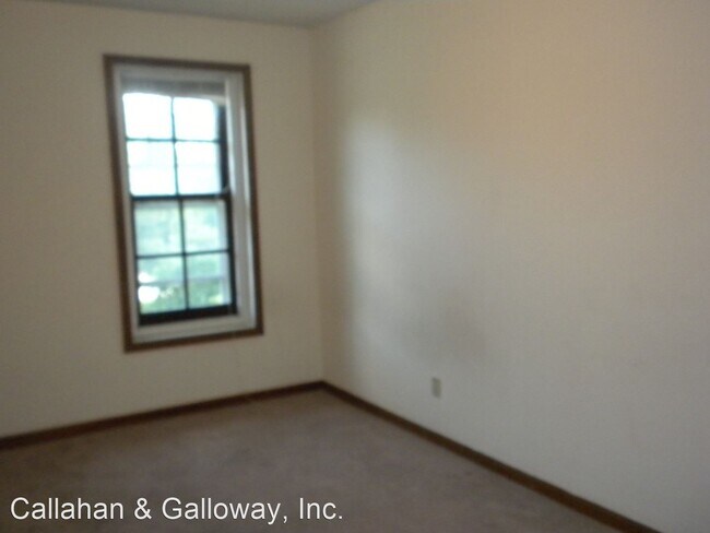 Building Photo - 1410 University Ave