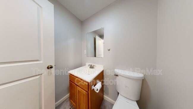 Building Photo - 137 Carhart St