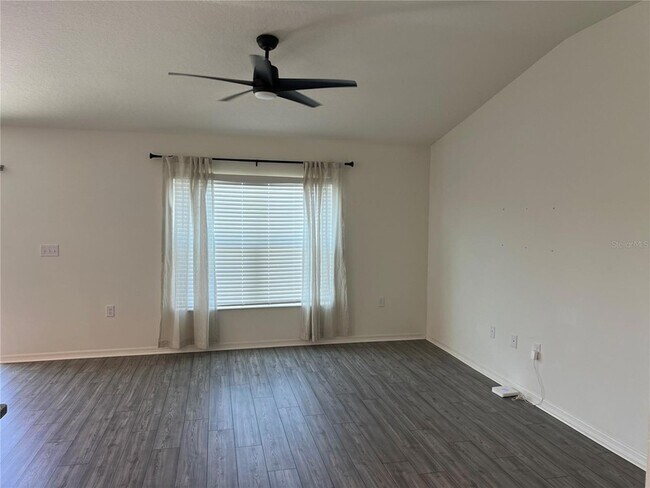 Building Photo - 3838 Whitetail Ct