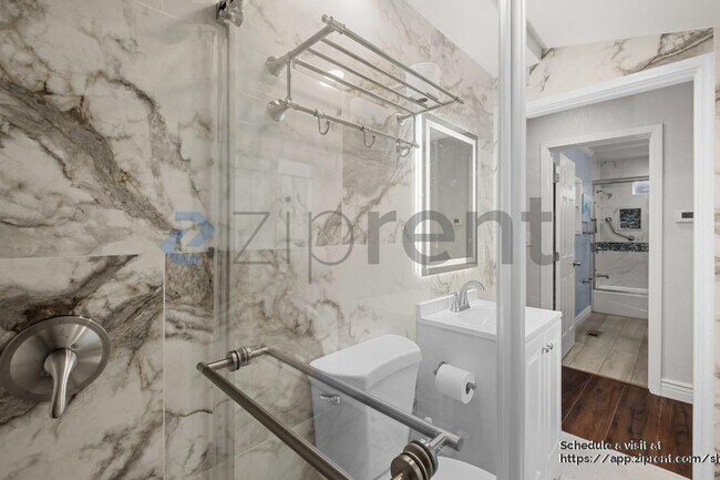 Building Photo - 3606 Barrett Ave