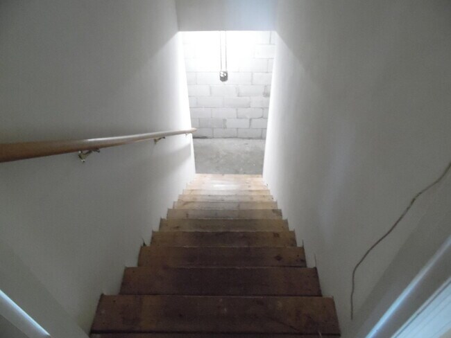 Building Photo - 1108 Ledgebrook Ct