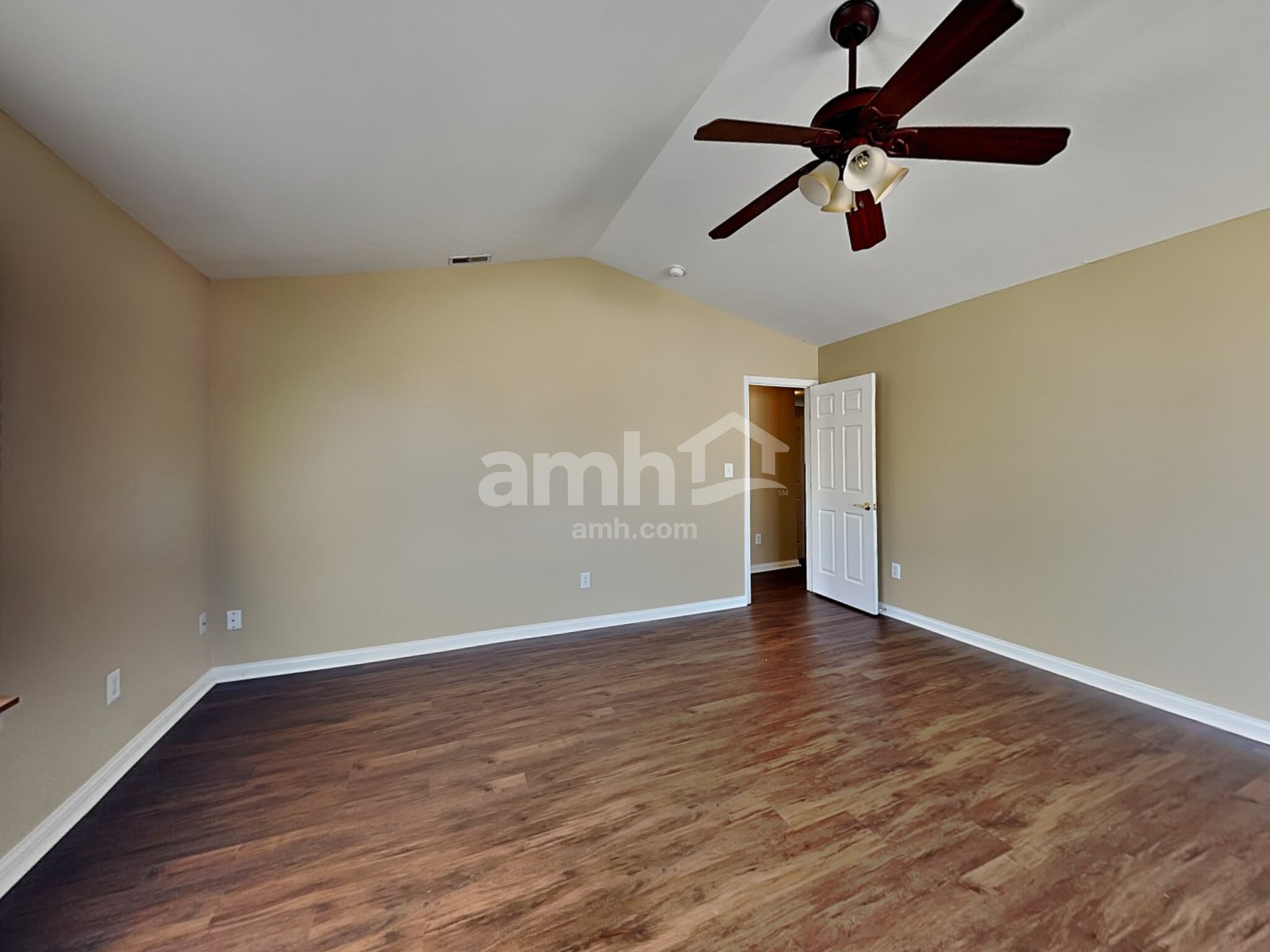 Building Photo - 977 Dorothy Dr