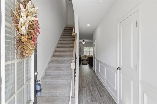 Building Photo - 7035 Fringe Flower Dr