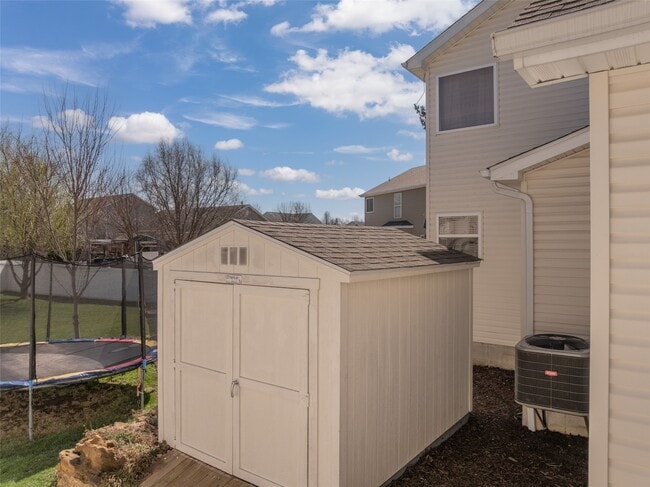 Building Photo - 1061 Dardenne Woods Dr