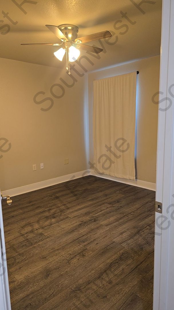 Building Photo - 1301 Mission Dr