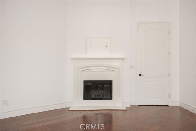 Building Photo - 2005 Robinson St