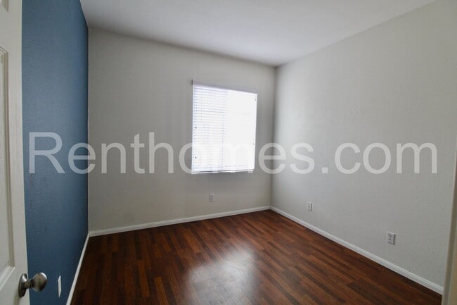 Building Photo - Torrey Highlands, 13330 Via Bellarado #2, ...