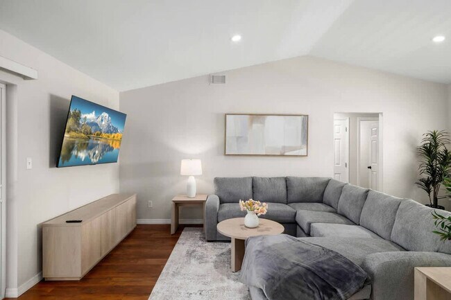 Building Photo - 1941 Tidewater Ct