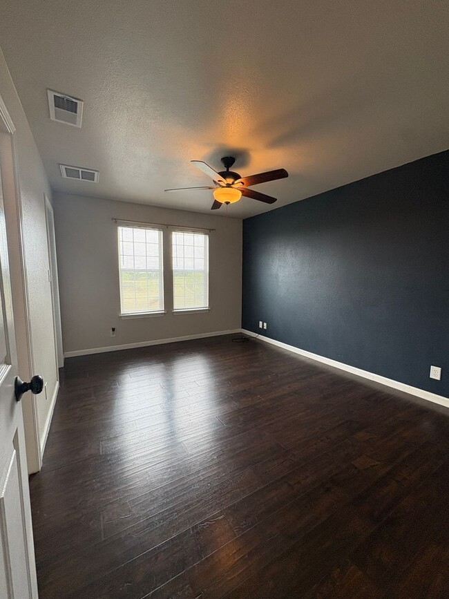 Building Photo - 2 Bed, 2 Bath County Home on 1.5 Acres in ...