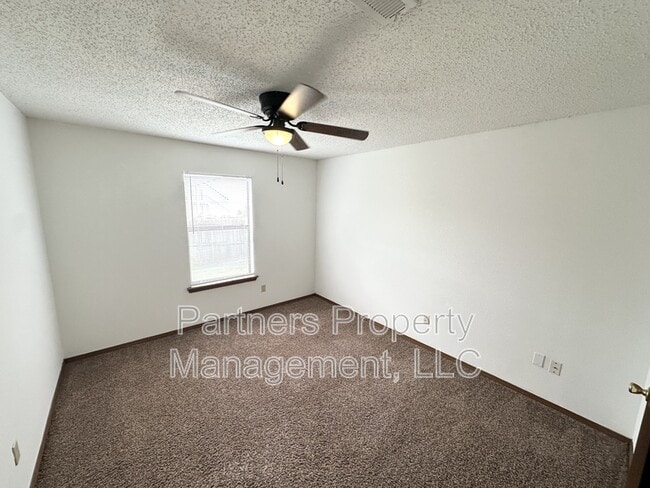 Building Photo - 1661 N Dawn Dr