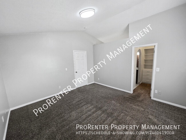 Building Photo - 1401 Ash Dr