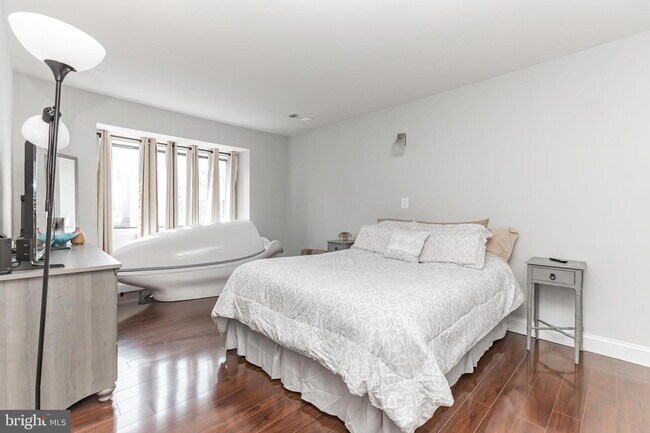 Building Photo - Move-In Ready 3 bed and 2 Bath Rental