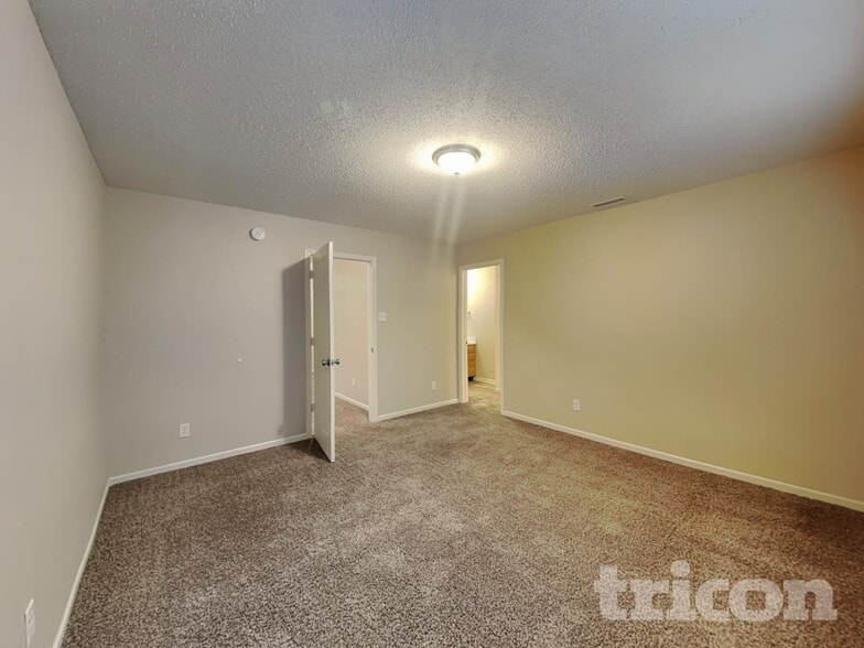 Building Photo - 9340 W Dockside Cir