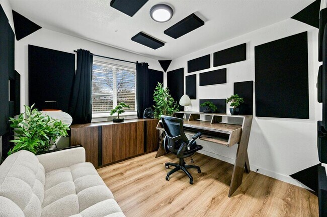 Building Photo - 13200 Elysian Fields Cove