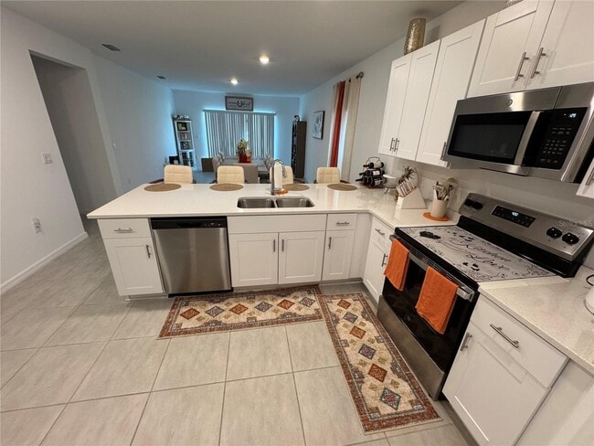 Building Photo - 1951 Rosewood Cir