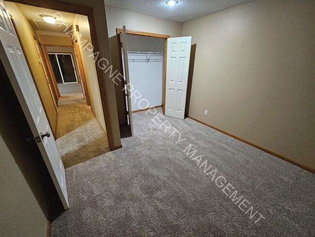 Building Photo - 6524/6528 NE 44th St